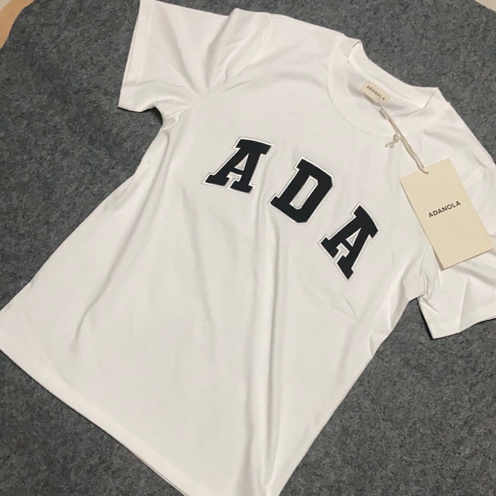 Adanola Oversized ADA Logo Graphic Tee White designer streetwear T-shirt NWT